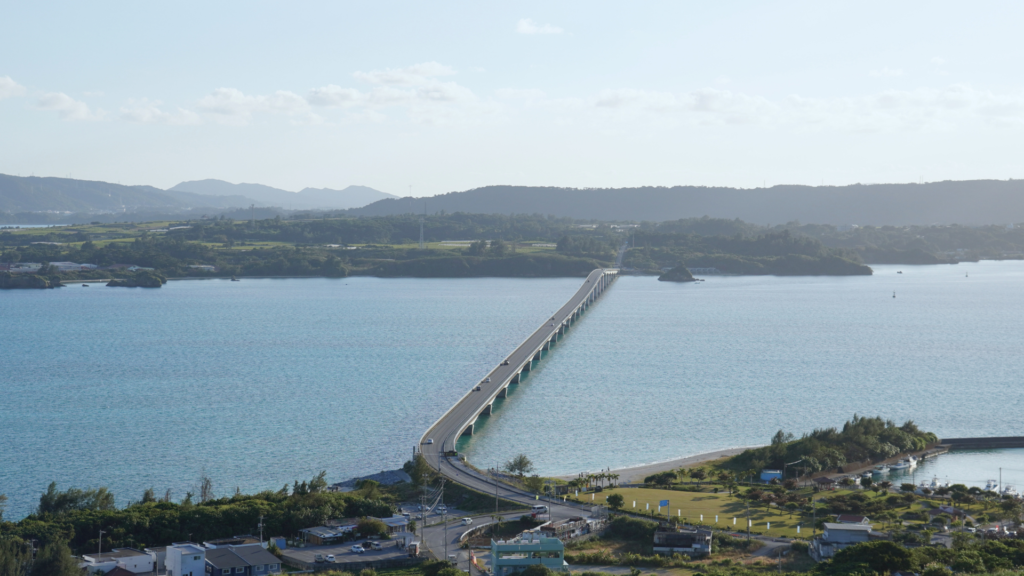 沖繩古宇利大橋 跨海道路空拍景觀