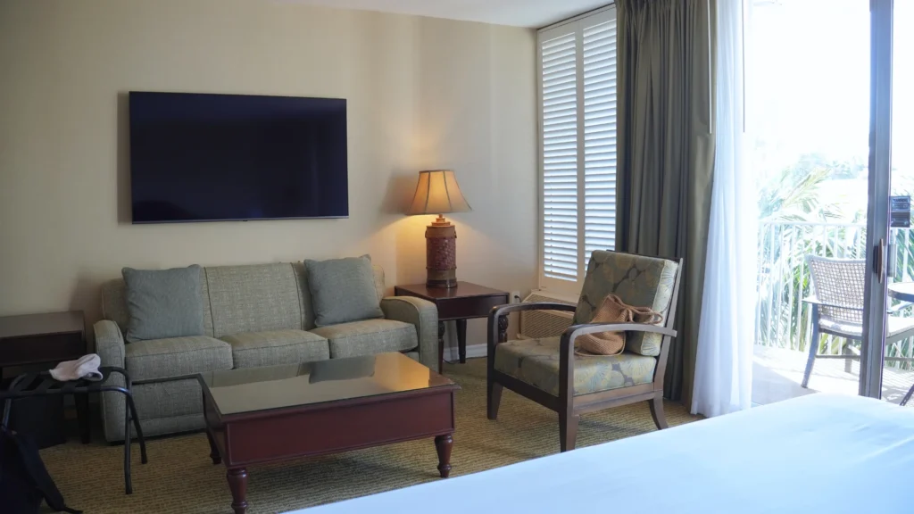 Bahia Resort Hotel Resort Suite 客廳區域,沙發、電視與扶手椅 Bahia Resort Hotel Resort Suite 客廳區域,沙發、電視與扶手椅